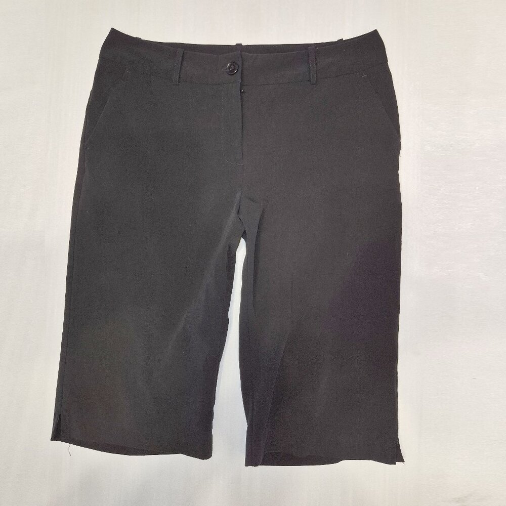 Worthington Black cropped capri pants in size small